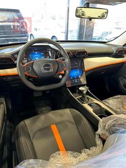 دۆنگ فینگ شاین